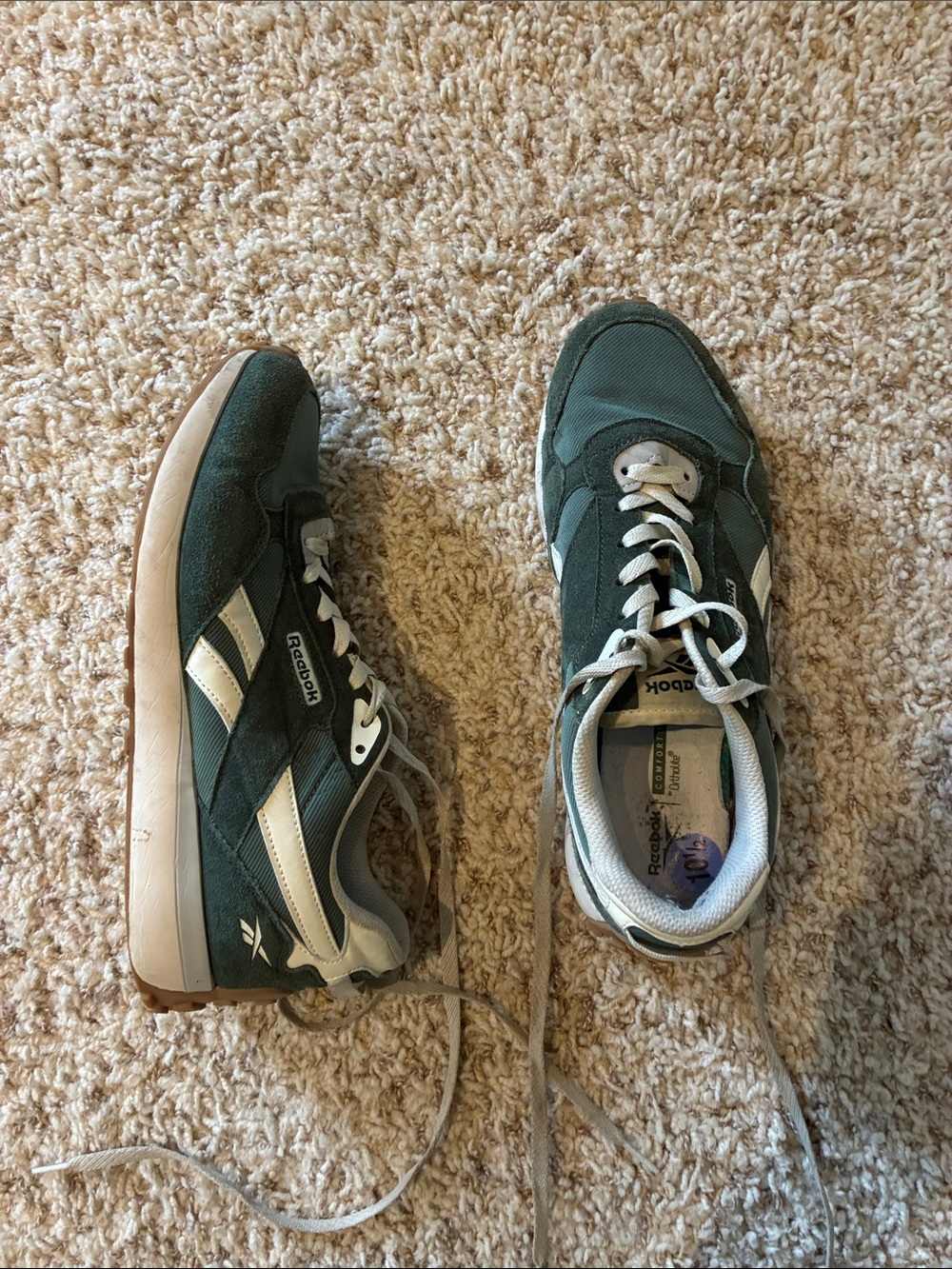 Reebok Men's Dark Green and White Classic Runner Sneaker